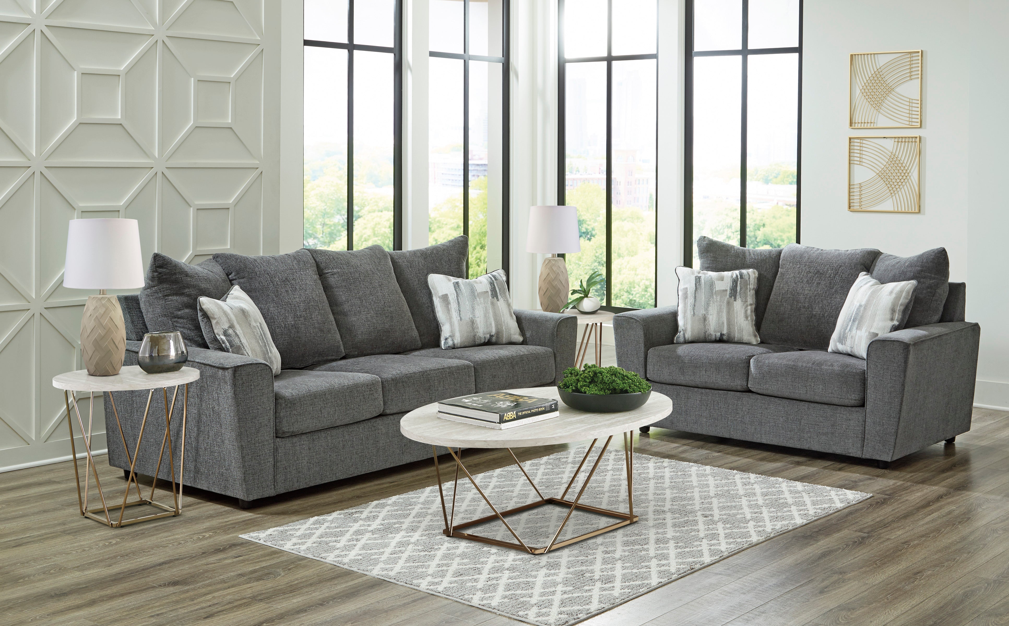 Stairatt Loveseat - Gravel