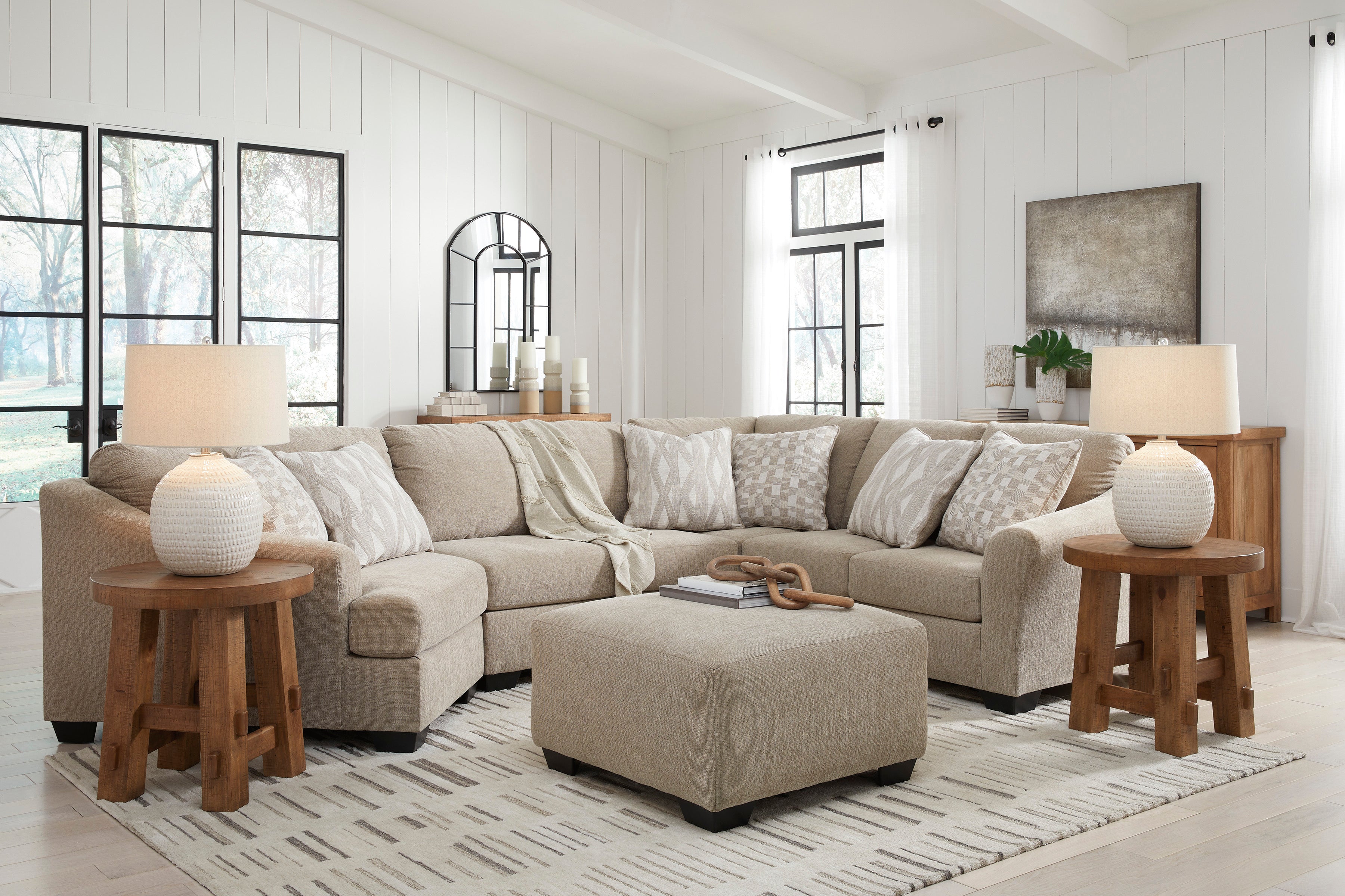 Brogan Bay 3 Piece Sectional with Cuddler