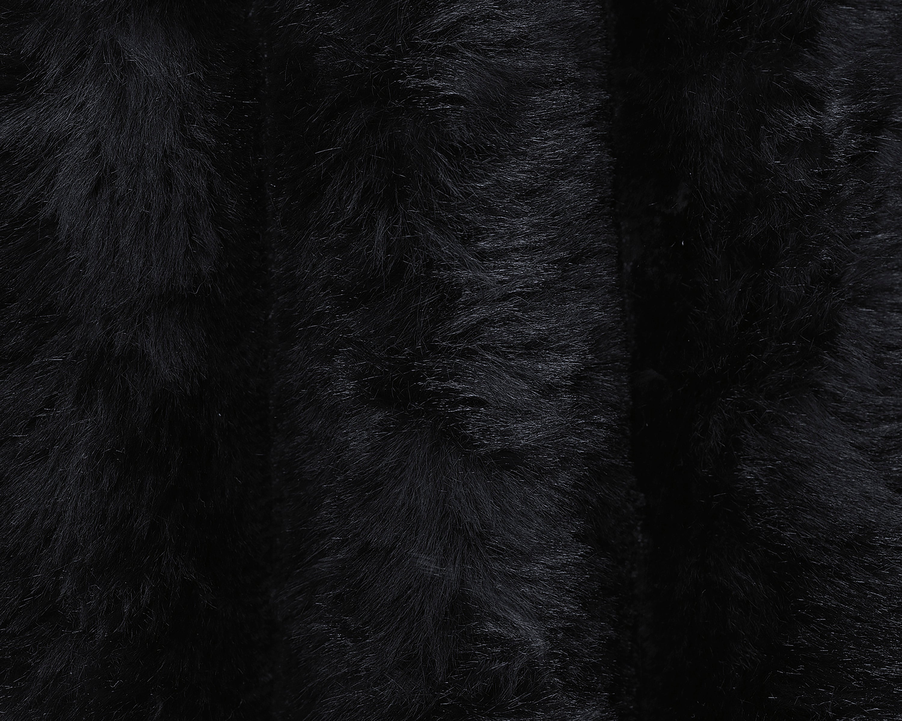 Midnight Madness 4 Piece Sectional with Chaise - Onyx